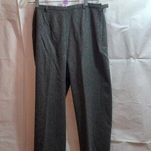 Sag Harbor. Wawen's, Fully Lined Dress Pants, Gray, Size 16., Little Wear